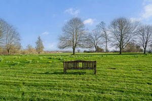 Photo 32- click for photo gallery